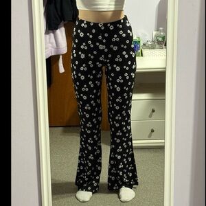 Hollister Ultra High-Rise Black Floral Flare Pants